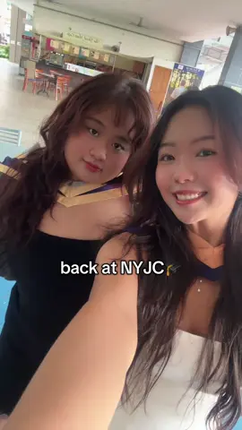 major throwback to JC days😭 cant believe we went frm seeing each other daily to once a month/once every few months😞 LIFE REALLY GOT IN THE WAY😭😭😭 but cant wait for our grad pics hehe @ting  #jc #school #graduation #fyp #fypシ 