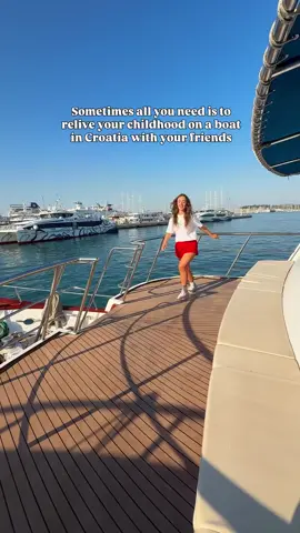 Who would you take with you? 👩🏼‍✈️ Send this to them! Thank you for an absolutely unforgettable journey along the coast of Croatia! The boat and the family we formed onboard were truly exceptional and I’m so excited to share more about what we did onboard and on land! 👀 #roamsailing #croatia #croatiaonmymind