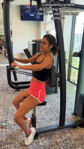 I’m gonna keep working on myself for myself until I get the strongest I’ve ever been>>💪🏼 🏋️‍♀️ 💁🏽‍♀️👀💯#fyp #Fitness #motivation #fitnessprogress #GymTok 