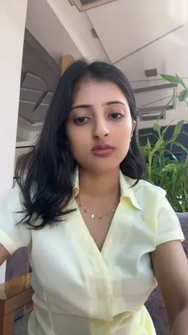 not me lip syncing like the whole setting  is my audience😭