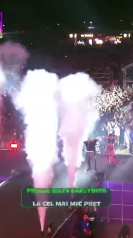 Anitta performando Bellakeo no Beach please Festival #anitta #fyp #bellakeo 