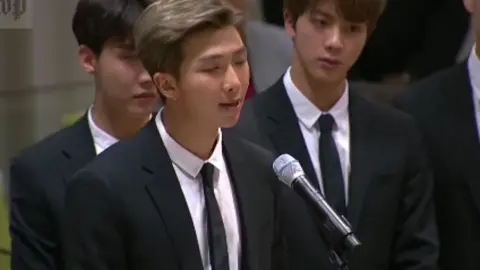 watching this speech whenever I'm having a hard time with my own image is truly heartbreaking, especially knowing that the way namjoon sees the world and wants others to see themselves, is not the way he sees his own self. 🙁 #fyp #fypシ #viral #kpopfyp #sad 