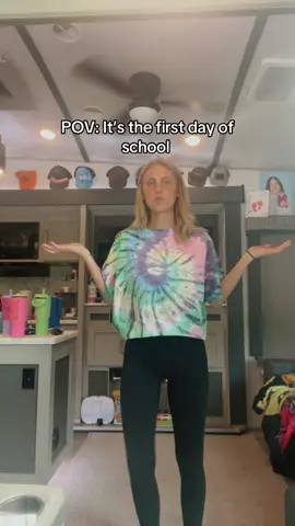 What am I suppose to do with this silent house… I don’t like this. #thechaoscure #ditl #backtoschool #sahm 