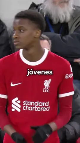 Los 4 futbolistas que debutaron más jóvenes en la historia . #fútbol #historiasdefutbol #pasionfutbol #leyendasdelfutbol #futline 