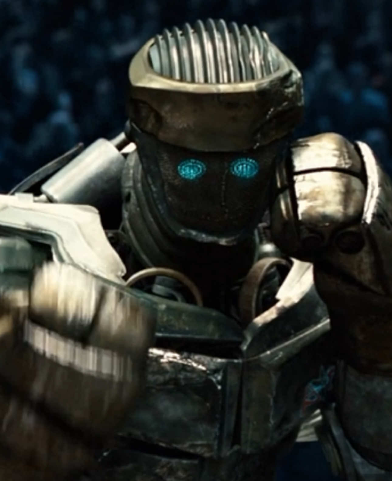 REAL STEEL needs a sequel | SFX in bio #realsteel #creededit #filmedit #boxing #robots 