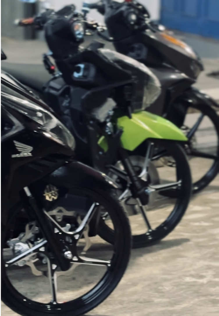 vartech ikut nyempil🥹 #addler #vario110techno #fyp 