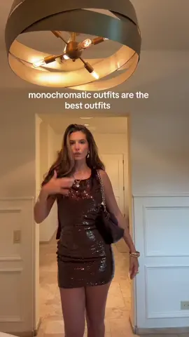 i need to make a monochromatic outfit series