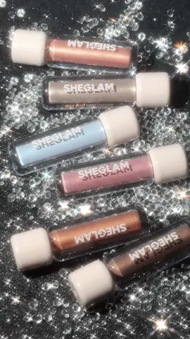 Cool shimmers or warm sparkles? ⛄️🌞 ID:132685528 #sheglammusthaves #makeuptips #eyeshadowtutorial #beautyhacks #SHEGLAM #glittermakeup