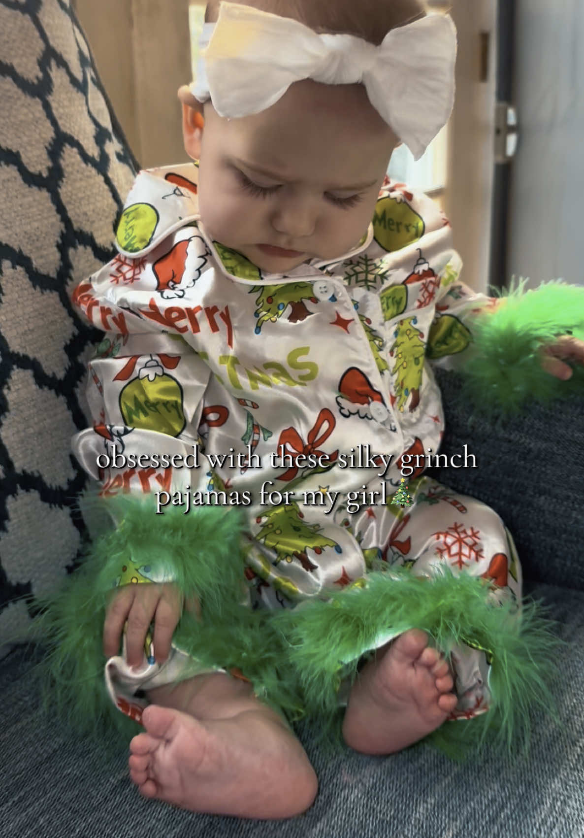 We are SO ready for our first Christmas together 🤭  #girlmama #christmas #grinch #babyfever #babyfirstchristmas 