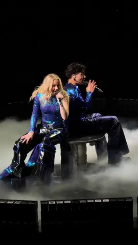 I imagine someone out there will want to see this video that I took with my eyes of #malachibarton and #freyaskye at the Detroit Descendants/Zombies Worlds Collide Tour last night. 🤗