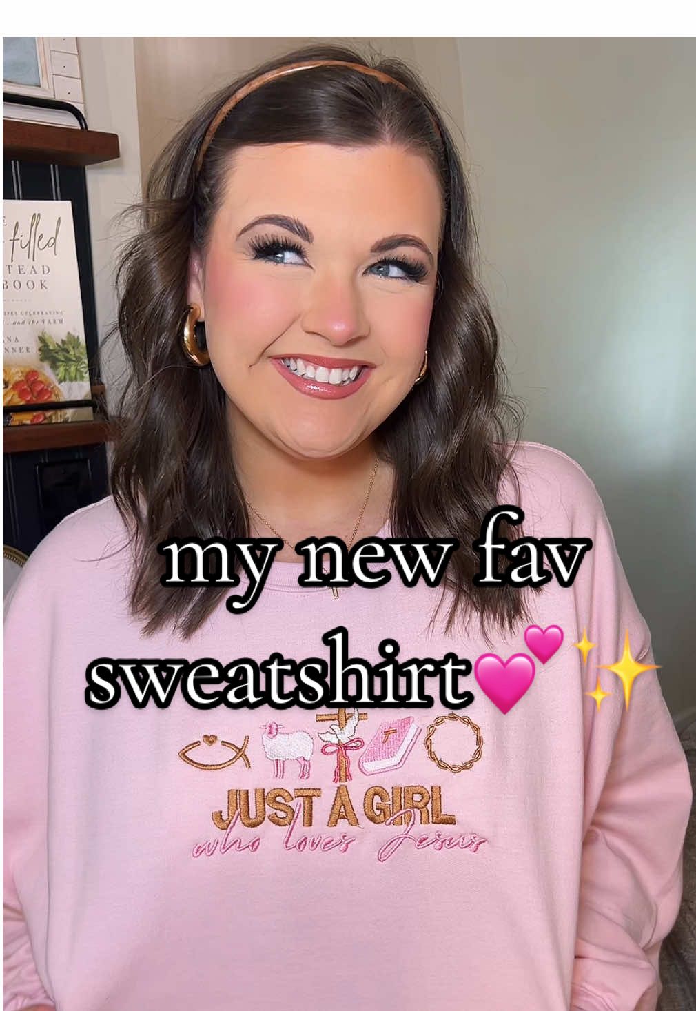 Just a girl who loves Jesus… and cute sweatshirts💕✨✝️ #Jesuslovesyou #christiantiktok #Jesusjoy #fyp #foryou 
