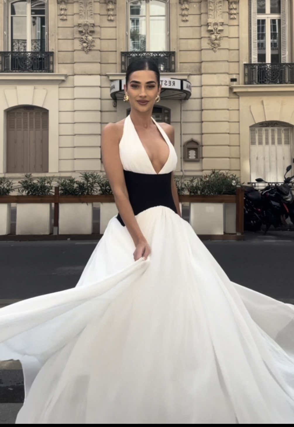 Designed for the getaway 💫 @Bree Connor in our ‘Harlowe Dress’