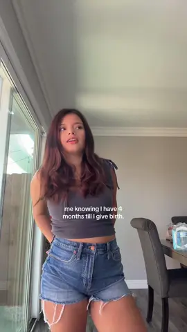 im scared… #pregnant #19 #teenmom #18weekspregnant 