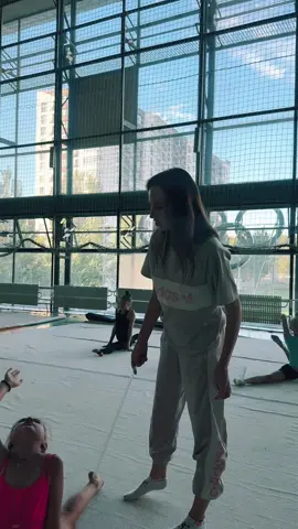 Разминка #yalosgymnastics #гимнастика #flexible #stretshing #гімнастика 