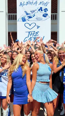 SPIRIT WEEK DAY 1: ALPHA PHI LOVES THE CATS!😼💙 #ukalphaphi #bamarushtok #universityofkentucky #bamarushtok 