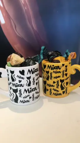 Canecas miau #cacaushow 💛🖤🤍