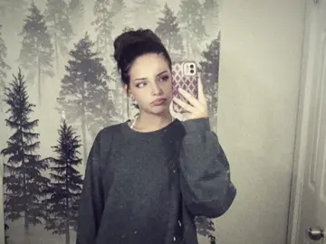 Ntm. I was lowkey getting swallowed by the sweatshirt 