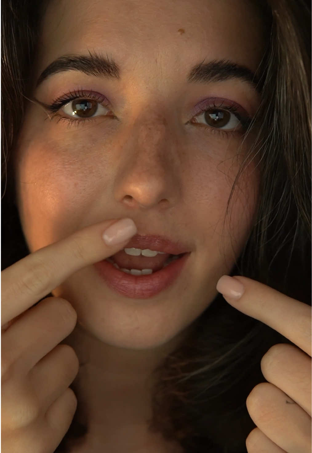 ASMR “I like my lips lined” inspired by the @Gracev asmr & @Mads ASMR #asmrvideo #asmr_tingles 