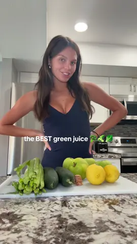 The best cleansing and detoxifying green juice🙌🙌  #greenjuice #juice #cleanse #healthyrecipes 