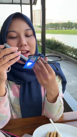 Pilih variasi PC sesuai video, Kacamata Antiradiasi photocromic untuk mata normal cocok untuk yang sering berhadapan dengan layar hp atau laptop dengan frame full metal #kacamataantiradiasi #kacamataantiblueray #kacamataphotocromic