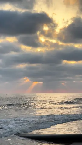 #foryou #fyp #repost #ادفن_ذكرياتك_واشطبو_من_حياتك #follow فولو يا اخواتي❤️❤️❤️