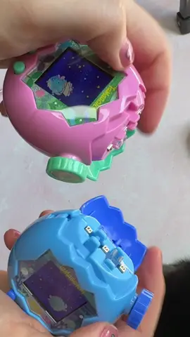 I love that click!! Which color paradise did you get? #tamagotchi #tamagotchiparadise #toys #toycollector #collection 