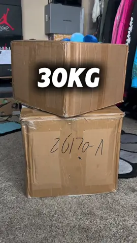 cop from spread 🖤 #fashion #archivefashion #streetwear #outfit #balenciaga 