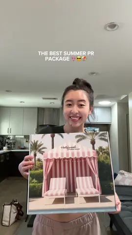 so useful i already know i’ll be needing this for coachella next year 🤭 also if anyone is in LA area who wants the darker shade tapes/stickies, let me know!! @Hollywood Fashion Secrets #hfssummeredit #hollywoodfashionsecrets #prpackage #unboxing #fashiontape #contourtape 