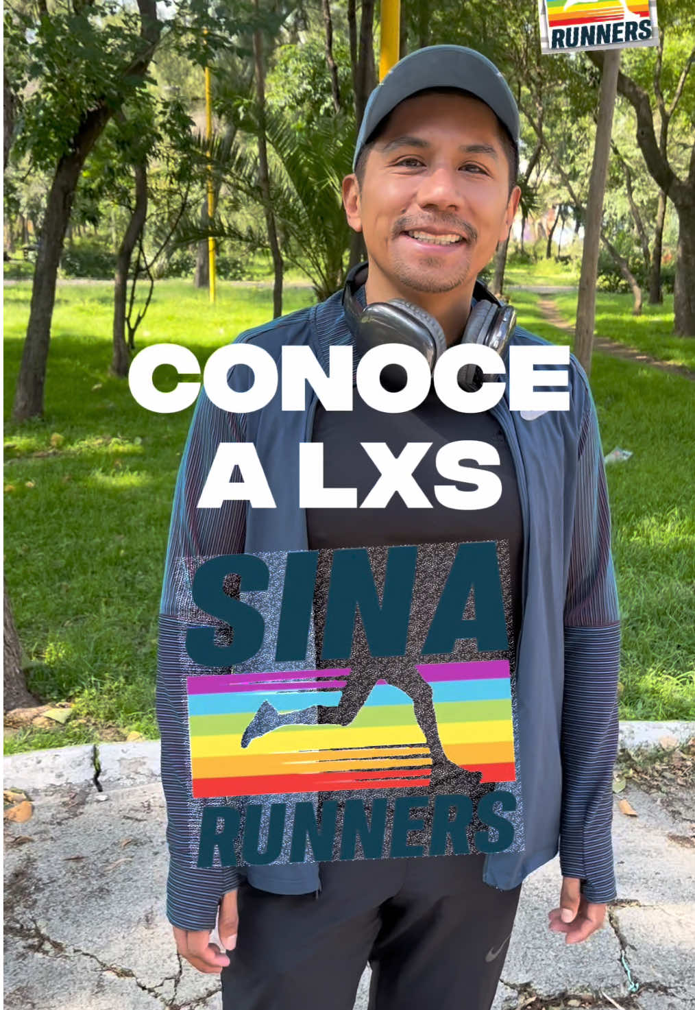 #SinaRunners 🏃‍♂️🏃‍♀️🏳️‍🌈🏳️‍⚧️✨ ¿Quieren conocer a todo el team? Pues en “Conoce A Lxs SinaRunners” toca el turno de Luis @Azteca Va Martín ¿qué música nos recomendará para correr? ¡Averígüenlo! 👀 Rumbo al @MaratonCDMXTelcel  🏅Tú y yo somos parte del club ¡ESTAMOS EN TODAS PARTES! 🏳️‍🌈🏳️‍⚧️  👟 Entrenamos todos los domingos por la mañana en CDMX ¿Deseas unirte? ¡ES GRATIS! Mándanos mensaje a través de nuestro instagram 🫶✨ #jochis #cdmx #esdecorredores #Running 
