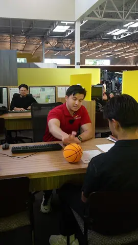 I can’t believe he missed😭 #lafitness #norwalk #gym #Fitness #fyp 