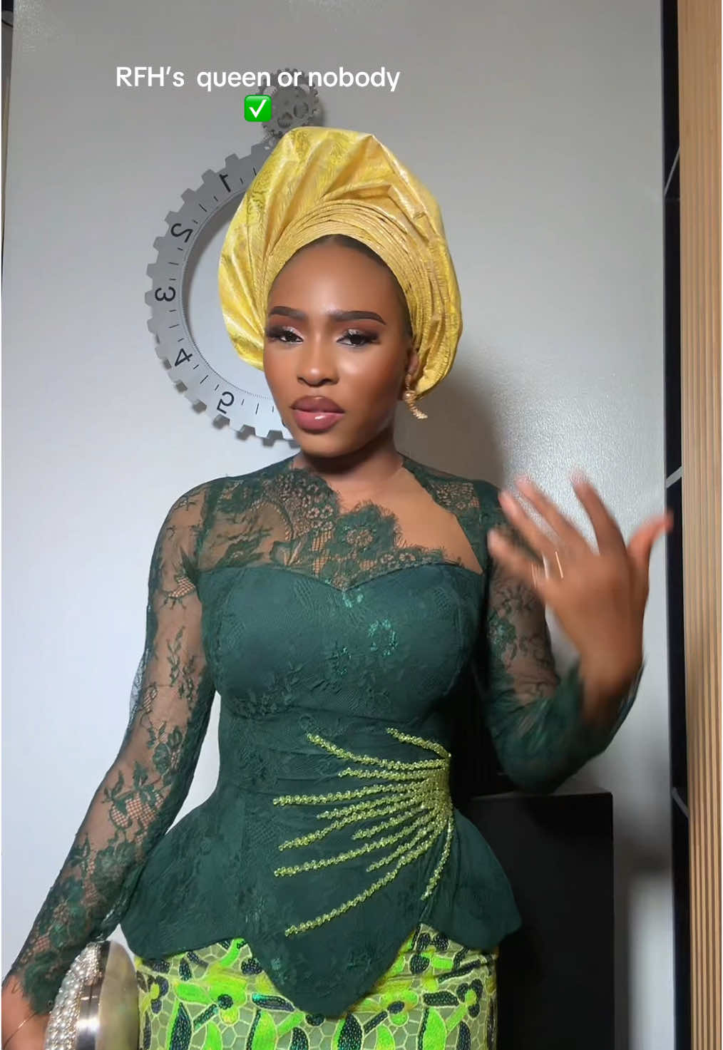 Beauty of simplicity  #owanbeparries #explore #fashiondesigner #fashion #lacstylesafrica#asoebibellanaija #asoebistyles 