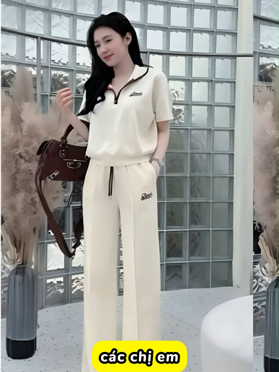 Các chị em ở nhà thường mặc xuề xòa, nhưng ở nhà vẫn phải đẹp các chị nhé. #fashiontiktok #nangoilendo #thoitrangnu #setdonu