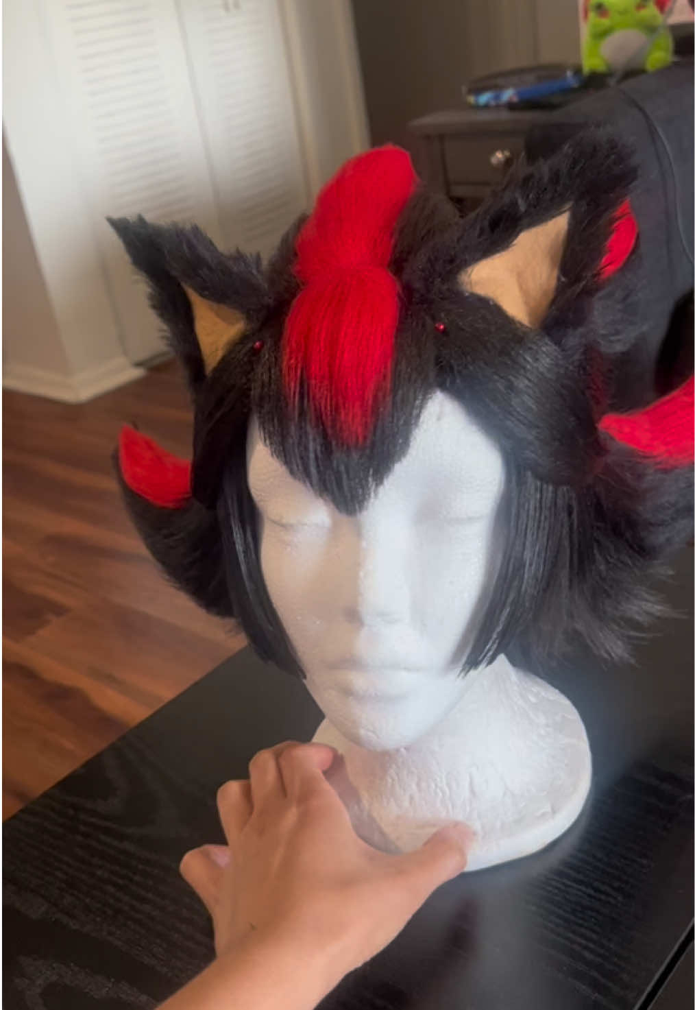 Hear me out because I didn’t want to make a helmet wig #shadowthehedgehog #soniccosplay #cosplaytutorial 