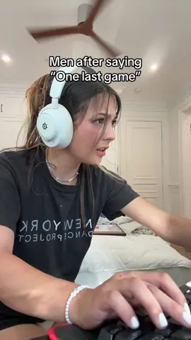 *cough *cough ME LOL Twitch.tv/chelseayea ;) #twitchstreamer #GamerGirl #fypシ #viralsound #chelseayea 