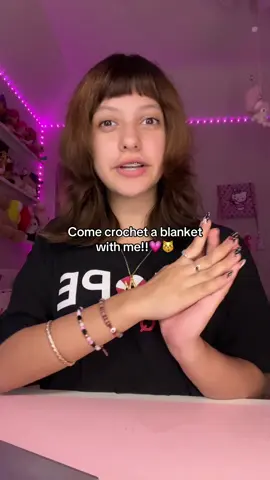 Give me some crochet inspo!💗😽 #fyp #yarn #crochet #crochetersoftiktok #fypage 