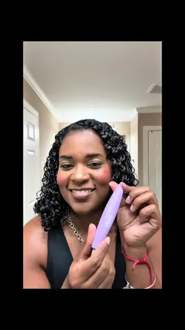 @COVERGIRL’S NEW Lash Blast Bond Mascara at @Walmart ✨Instant volume. All-day slay.✨ The new COVERGIRL Lash Blast Bond Mascara gives me 5x the volume in just ONE coat 😍 No clumps, no flakes, no smudges—just bold, beautiful lashes that last up to 24 hours. 💁🏽‍♀️ 💖 Easy. Breezy. Beautiful. COVERGIRL. 💖 #LashGoals #COVERGIRL   #covergirl #easybreezybeautiful #gifted