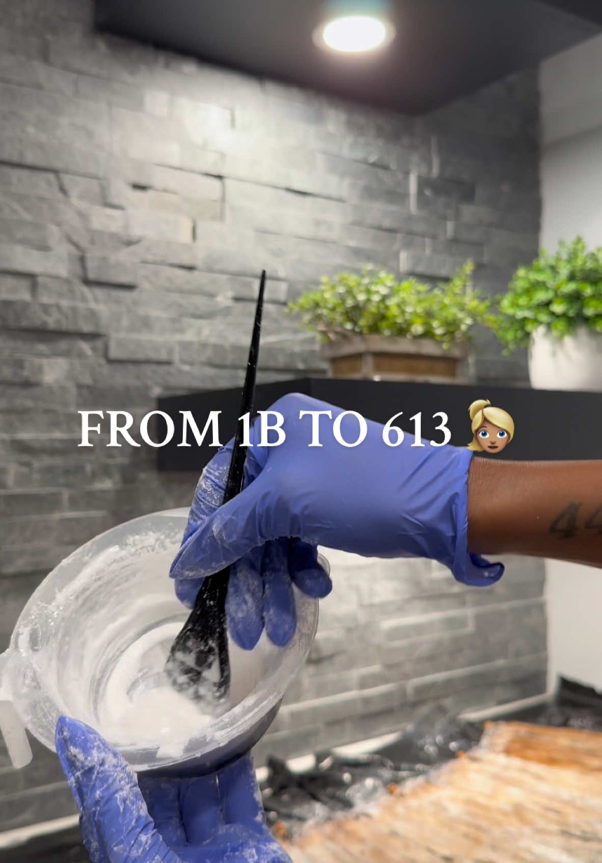 Ever wonder why your extensions just won’t lift to that perfect 613? 👱🏽‍♀️ It’s not just about the bleach; the hair quality, products, and technique all play a huge role. Here are 4 things that make a big difference: 💛 Start with Raw Indian Single Donor Hair When hair comes from one individual donor, every strand runs in the same cuticle direction with no synthetic fillers or mixed fibers. That’s why it lifts more evenly, stays strong, and gets lighter without looking patchy. 💛 Use a High-Lift Bleaching Powder Go for a bleaching powder that gives up to a level 9 lift. It pulls more pigment in one go so you don’t have to keep bleaching, which helps the hair stay healthy. 💛 Opt for a 20–30 Volume Developer  A 20–30 volume developer lifts evenly while being gentler on the hair. Higher volumes might be faster, but they’re also harsher, staying in this range keeps your extensions soft and silky. 💛 Tone with Purple or Blue Shampoo  After bleaching, use purple shampoo to cancel yellow tones or blue shampoo to cancel orange tones. This keeps your blonde bright, cool-toned, and free from brassy buildup. #blondehair #613hair #rawhair 