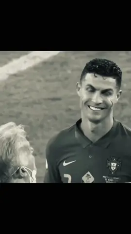 والله واني اصمم دخت 😂🎗 . . . #ريال_مدريد #هلا_مدريد  #ريال_مدريد_عشق_لا_ينتهي  #رونالدو #fyp 