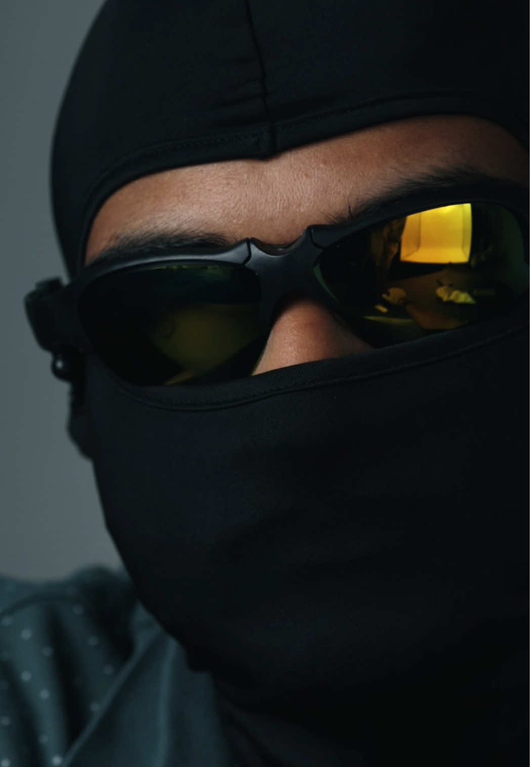 ✨ From stylish to smart 👌 🕶️ Sunglasses that do it all 🚀 🎶 Music • Calls • Handsome look in one #SmartSunglasses #BluetoothGlasses #CoolGadgets #goldeneggusa 