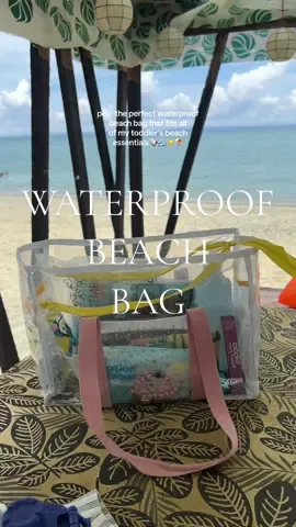 The perfect beach bag that fits all of my toddler’s beach essentials including mine also. It’s waterproof and transparent 🌊☀️⛱️🐚🦀 #beachbag #waterproofbag #transparentbag #womensbag #bag 