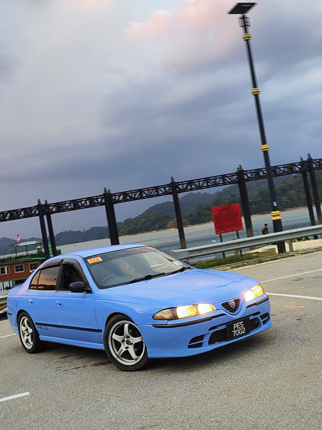 pןɹoʍ pǝʇɹǝʌuı ǝɥʇ oʇ ǝɯoɔןǝʍ #Perdana #proton #bleach  #shinjihirako  #fypシ 