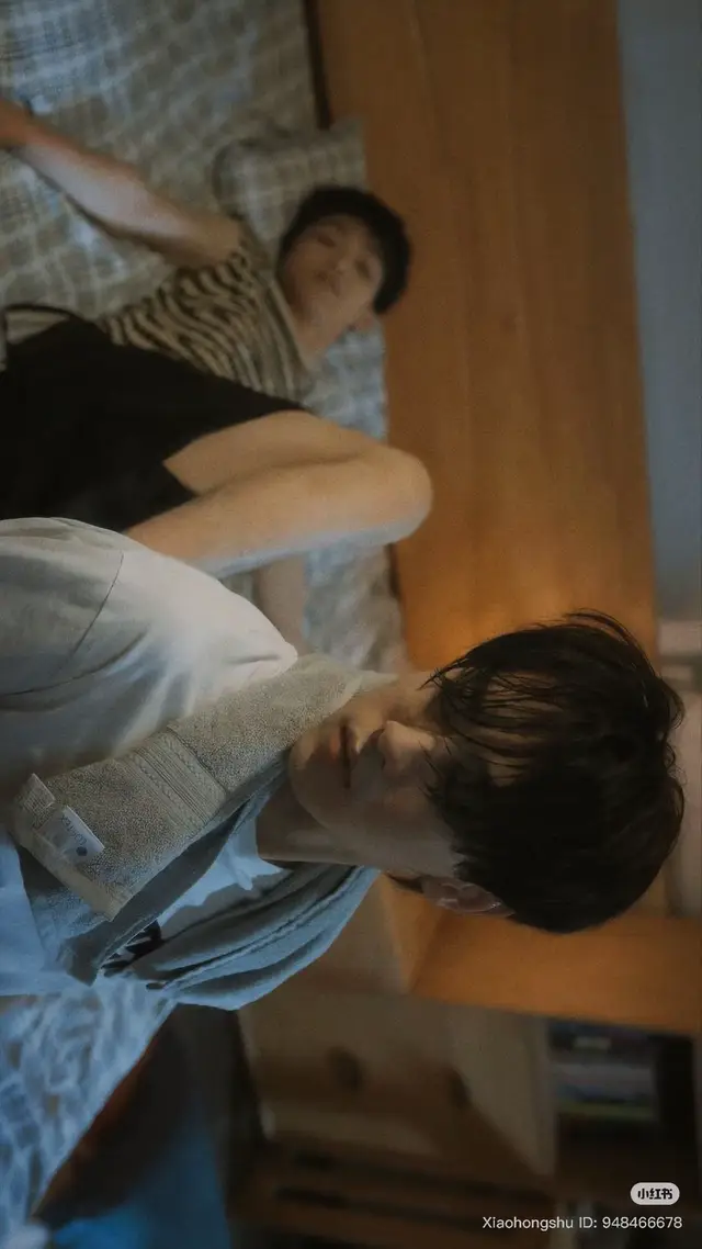 Nhớ Sính Uý rùi, biết là dạo này Ninh Du rất nhiều hint cho chúng ta hít nhưng mà tui cứ có cảm giác là do qly làm vậy vì bộ phim vẫn hot có ai cùng suy nghĩ với tôi khum. Thời tiết mấy hôm nay mưa âm ỉ, thấy hơi bùn nhẹ trong lòng 💙🐟🐼 #ziyu #tudu #tianxuning #田栩宁 #viral 