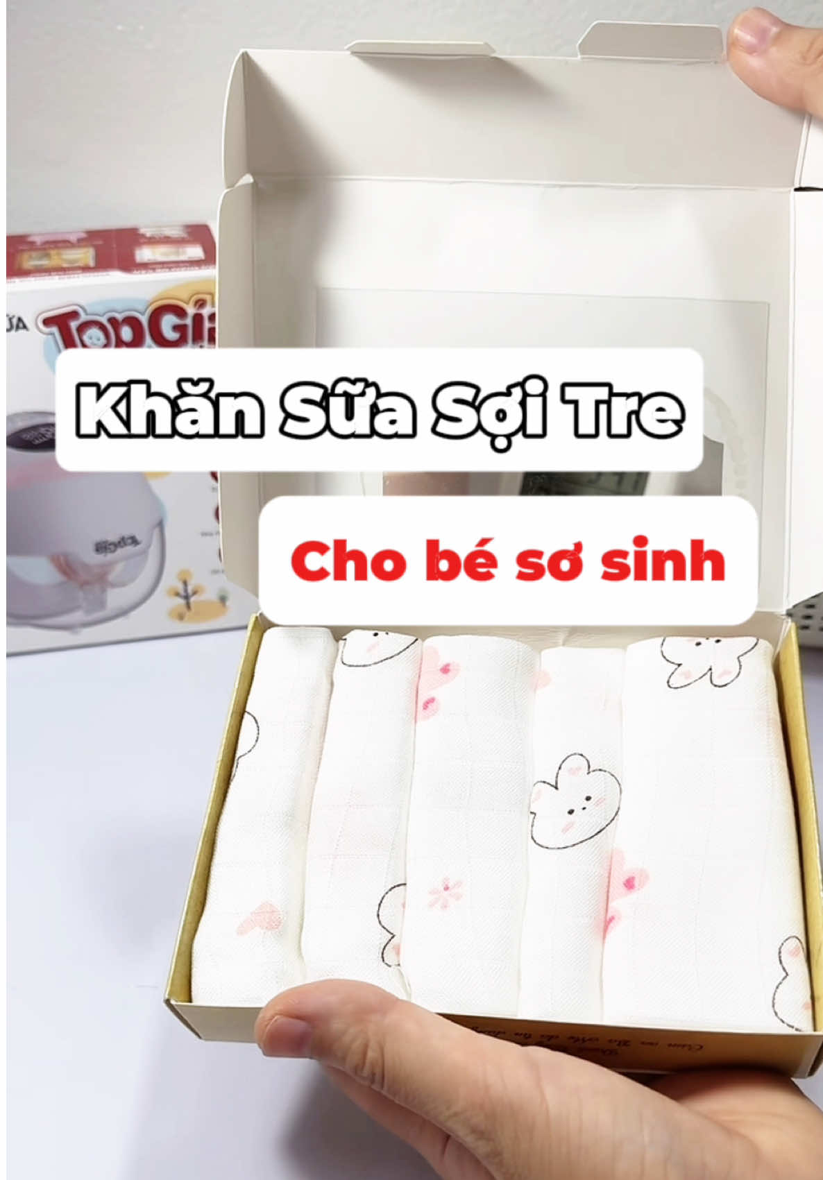 Khăn sữa sợi tre, giá thành ổn áp mà chất lượng ok. Các mom tham khảo nhé #mevabe #khansoitre #khansuasoitre #manny #khansuamanny 