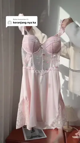 Membalas @CL  keranjang kuning disini ya beb… yang suka langsung order kesini #bajudinas #lingerie #bajudinaswanita #bajulingerie #lingeriesatin 