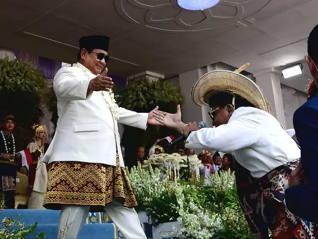 Bapak Presiden Prabowo Subianto @prabowo , Terima Kasih untuk kepercayaan yang mahal ini kepada kami. Terima kasih sudah memberi kesempatan kepada anak muda seperti kami untuk tampil di Istana Negara. Doa kami untuk bapak Presiden supaya Sehat selalu dan senantiasa diberkati Tuhan.  @divaaurelle  taken by @hanyazakii_