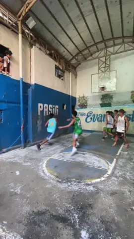 Pasig vs Taguig 3v3 (grabe mamaw ng kalaban ang tangkad na anlakas pa mangatawan) #kuys #fyp #basketball #3v3 