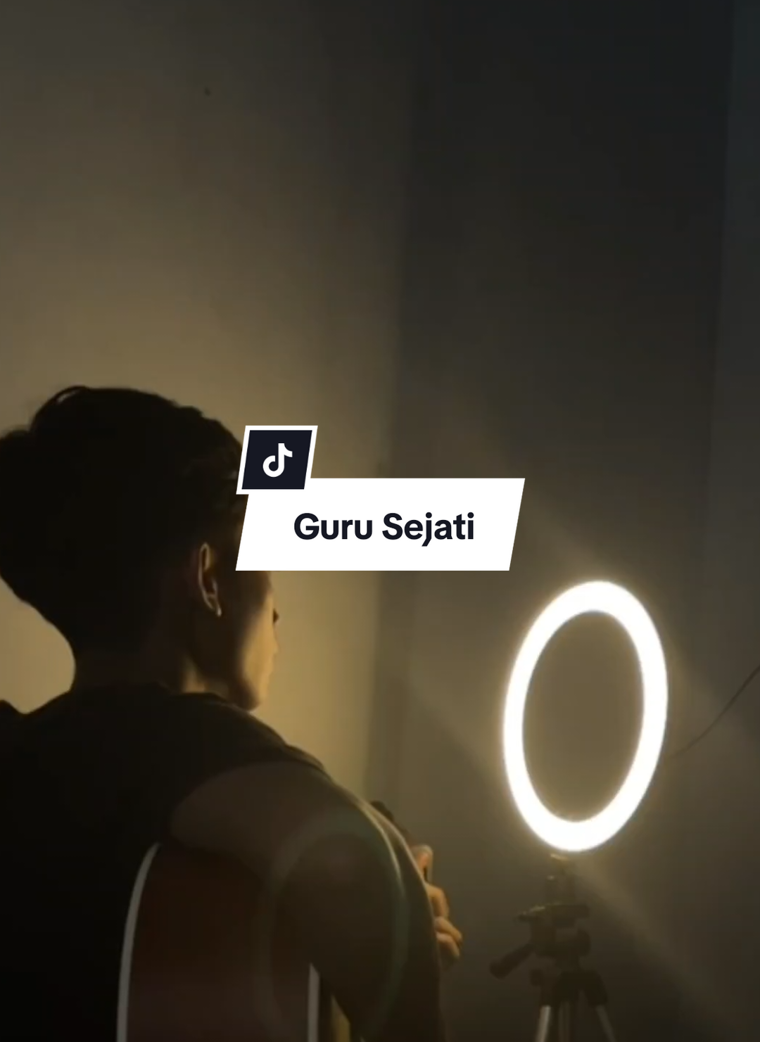 Guru Sejati 🎶 #gurusejati #duhgustikangmurbengdumadi #covergitar #lagujawahits #amriiaja 