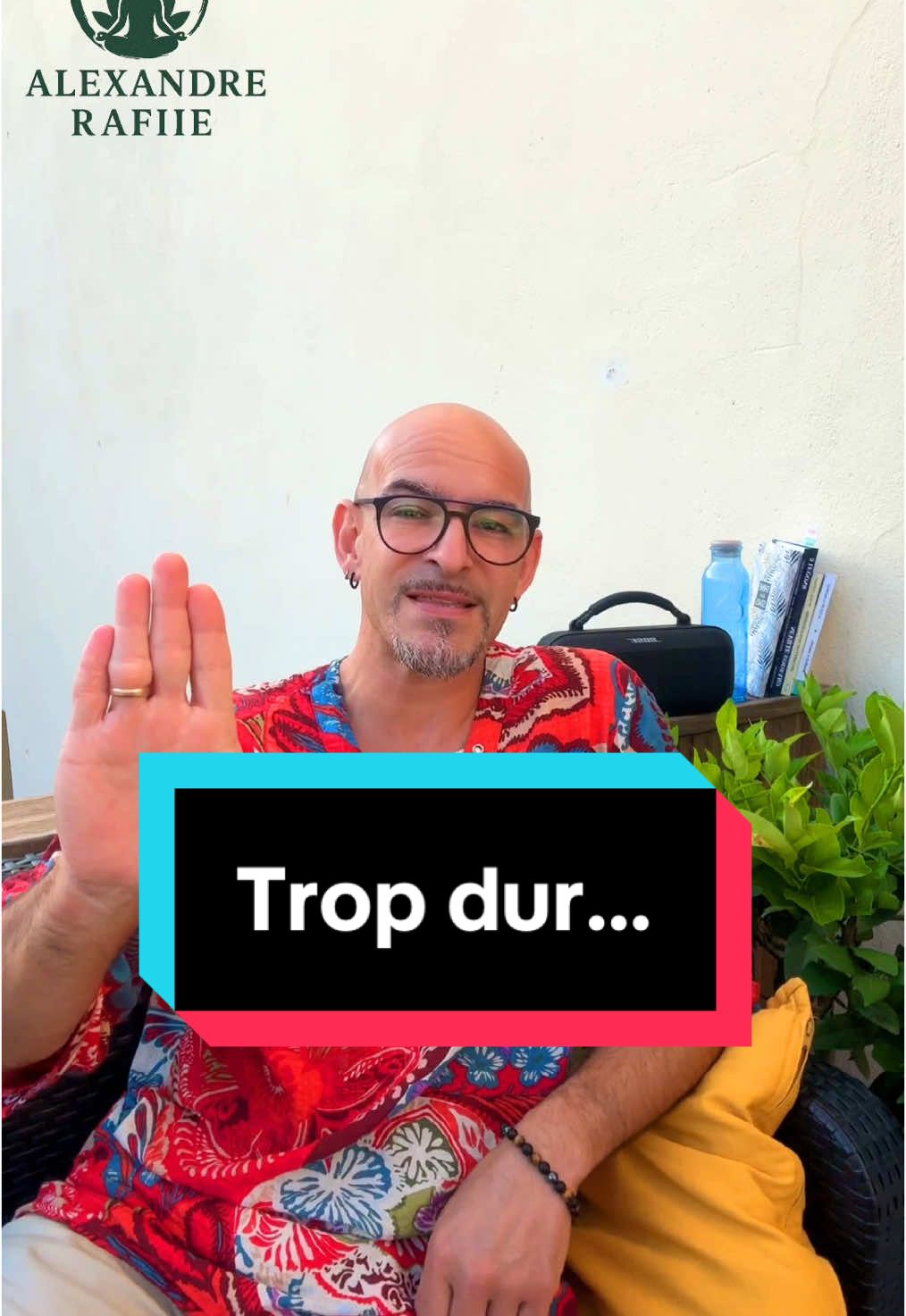 Ce n’est pas le travail qui t’épuise… c’est l’étiquette que tu lui mets.  Change un mot… et tu changes toute ton énergie. Travail → Jeu. Création. Mission. #mindset #developpementpersonnel #loidelassomption #loidelattraction #penseepositive #changetavie #motivation #reussite #confianceensoi #energiepositive #perception #succes #alignement #pouvoirinterieur #mental