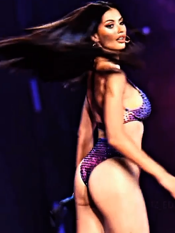 Swimsuits Are Not Her Weakness And Her Catwalk Is Amazing #antoniaporslid  #modeltuonglai19  #xuhuongtiktok  #xuhuong  #viral 