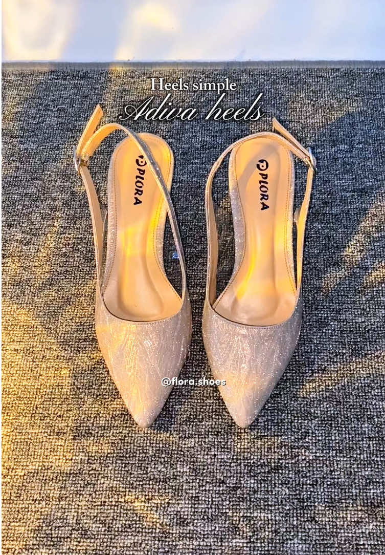 Heels simple tapi mewah model glitter ( adiva heels) #rekomendasiheels #rekomendasi #heelspita #heelscantik  #heelspesta            